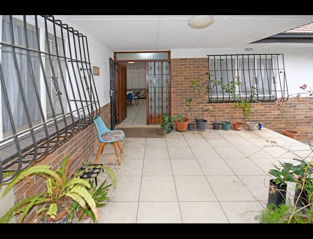 3 BEDROOM HOUSE FOR SALE IN ORANGE GROVE